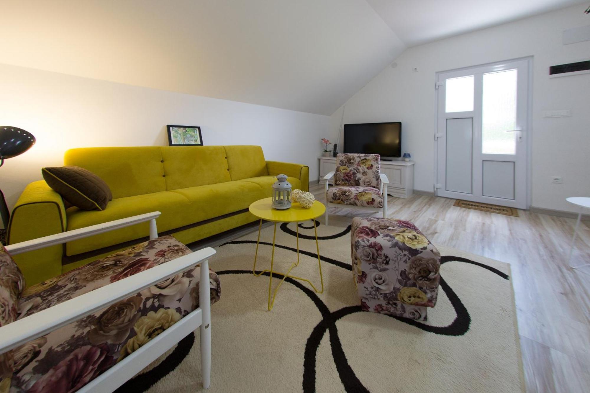 Apartment Kalimero Otočac Zewnętrze zdjęcie